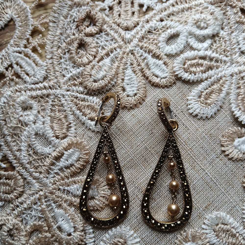 Tahari Gold and Black Teardrop Earrings